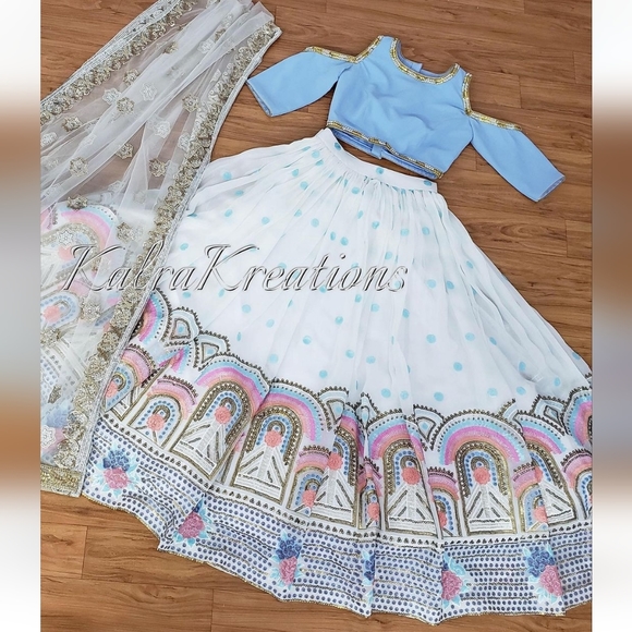 Indian lengha - Picture 2 of 2